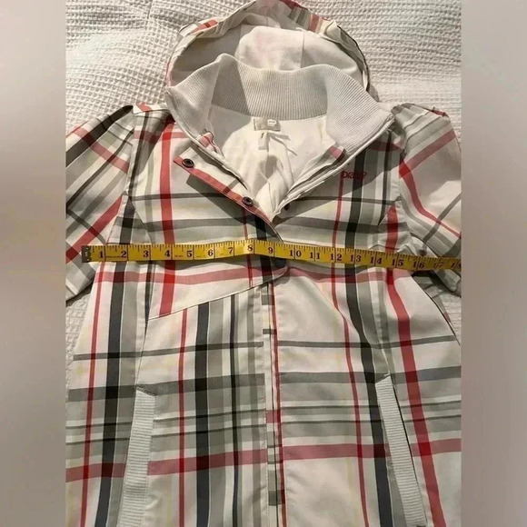 Woman’s Orage jacket, medium - Picture 12 of 14